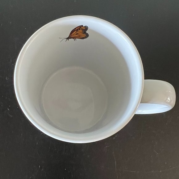 Vintage LANG AND WISE Mug “Hugo Hege” by Lowell Herrero Cat w/ Butterfly 1996 - Picture 2 of 6